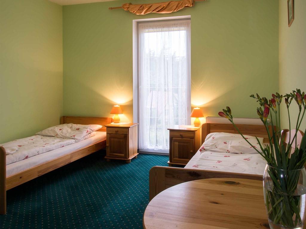 Marzenie Bed and Breakfast Przesieka Habitación foto