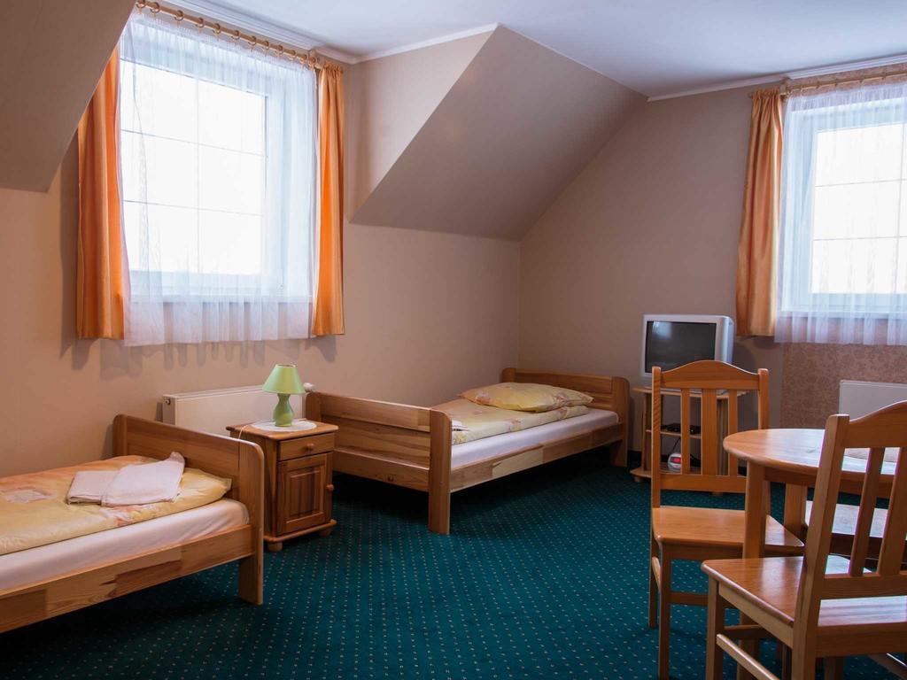 Marzenie Bed and Breakfast Przesieka Habitación foto