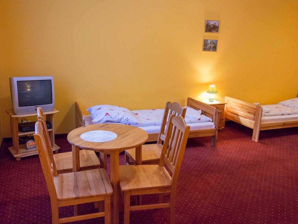 Marzenie Bed and Breakfast Przesieka Habitación foto