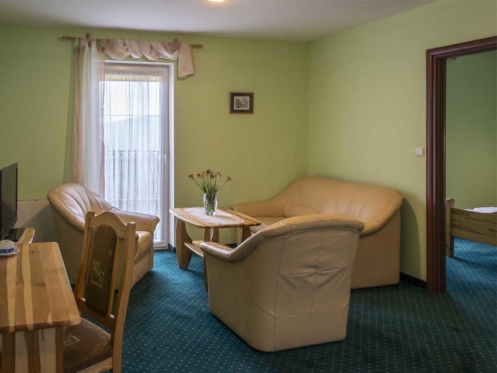 Marzenie Bed and Breakfast Przesieka Habitación foto